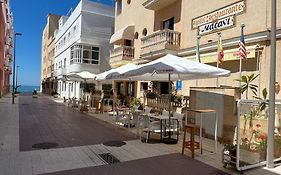 Hostal Restaurante Macavi